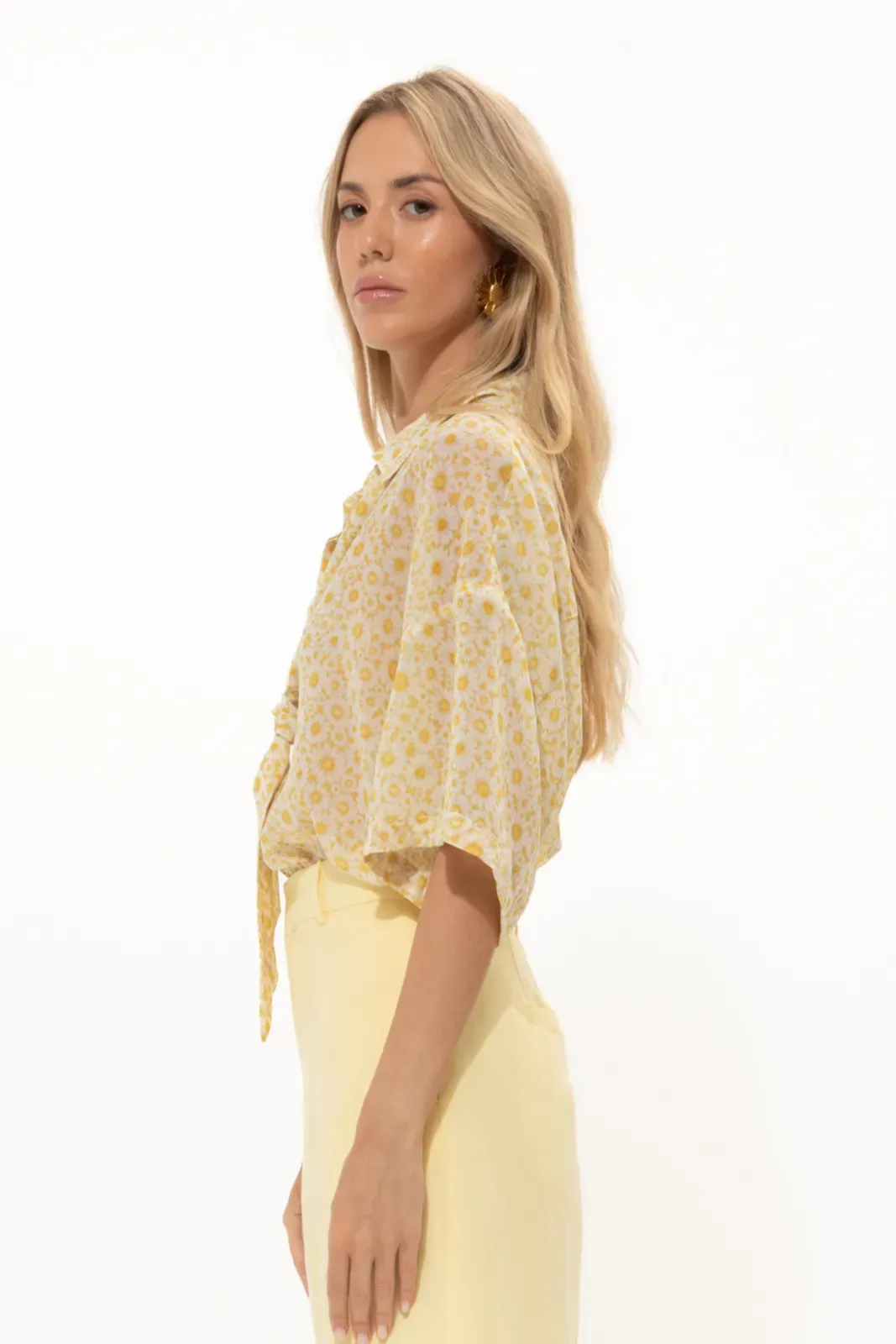 Picture of Chamomile Print One Size Shirt
