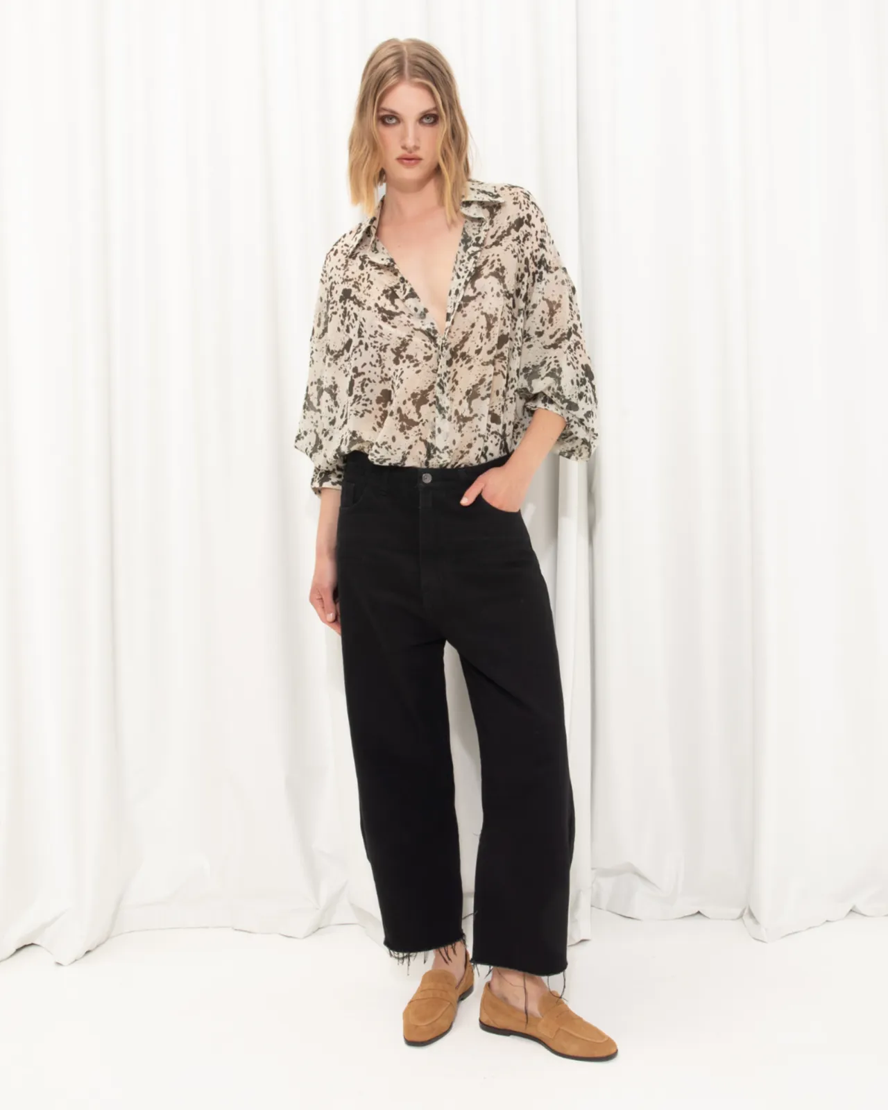 Picture of Loose-Fitting Black Denim Pants