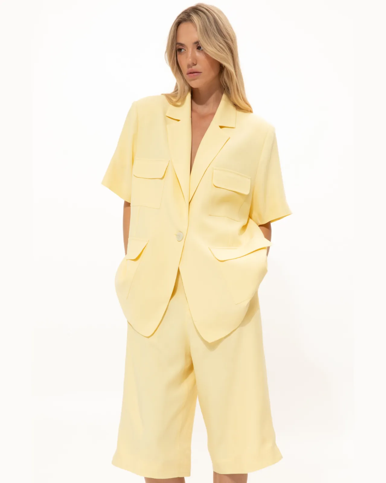 Picture of Chamomile Yellow Short-Sleeved Blazer