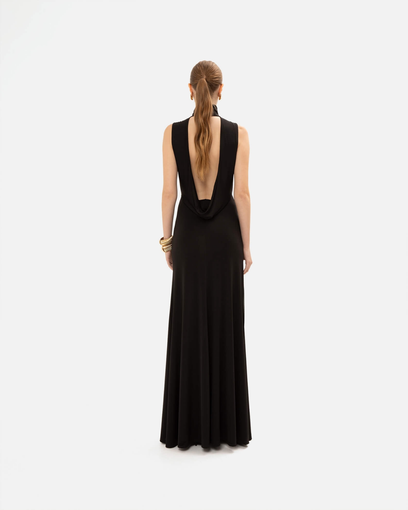 Picture of HIGH-NECK BLACK GOWN