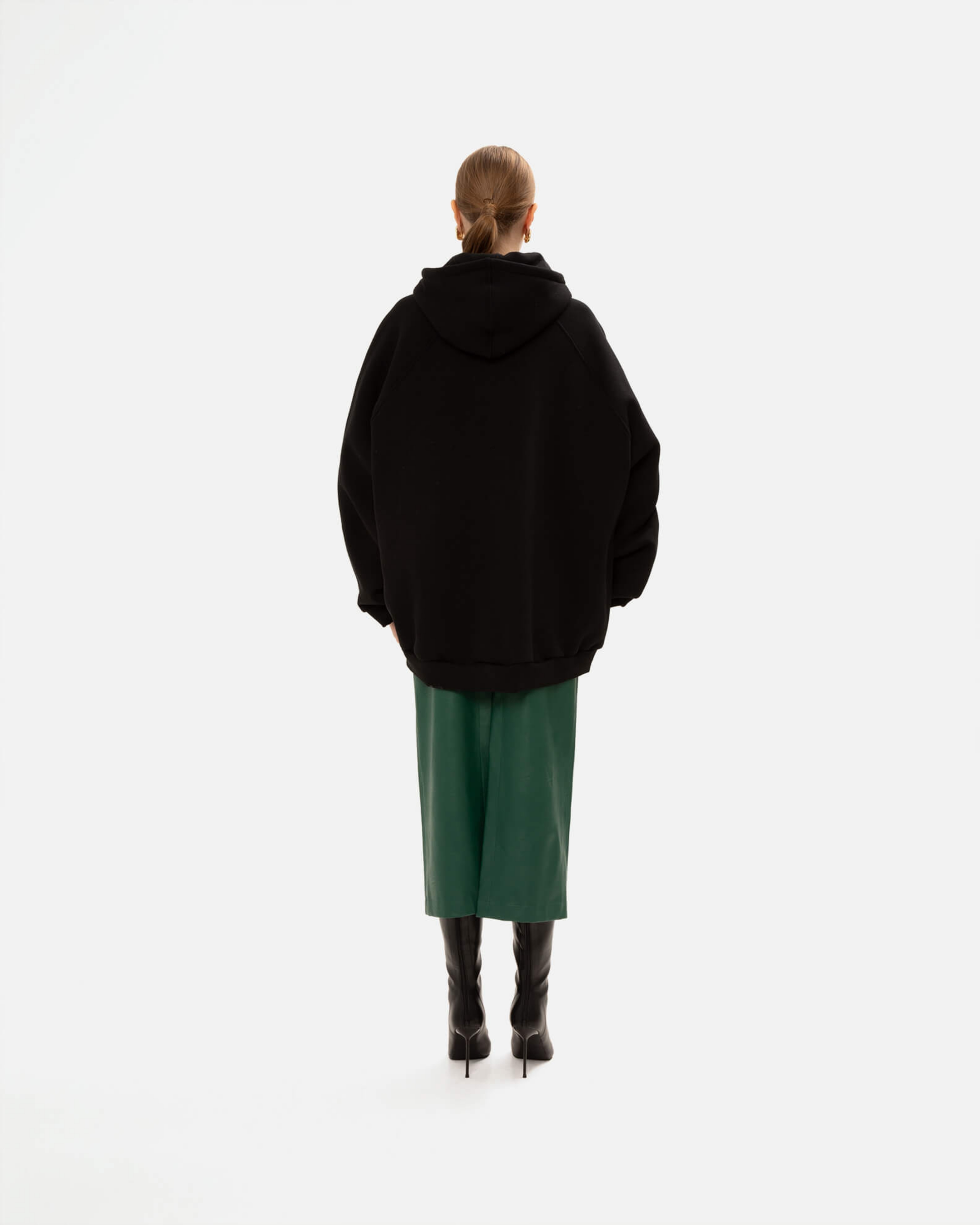 Picture of BLACK HOODIE "REFUSE TO BE BORING"