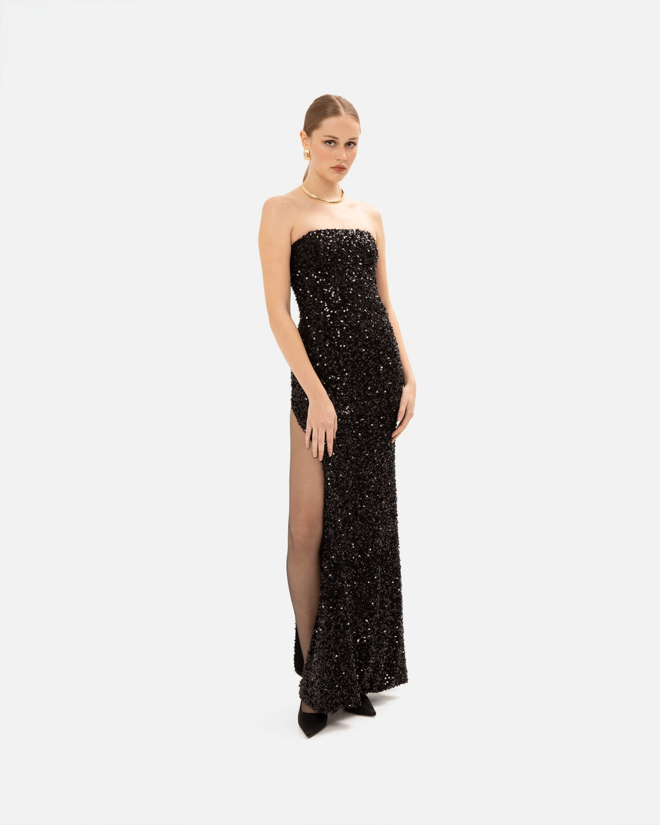Picture of BLACK STRAPLESS SEQUINED GOWN
