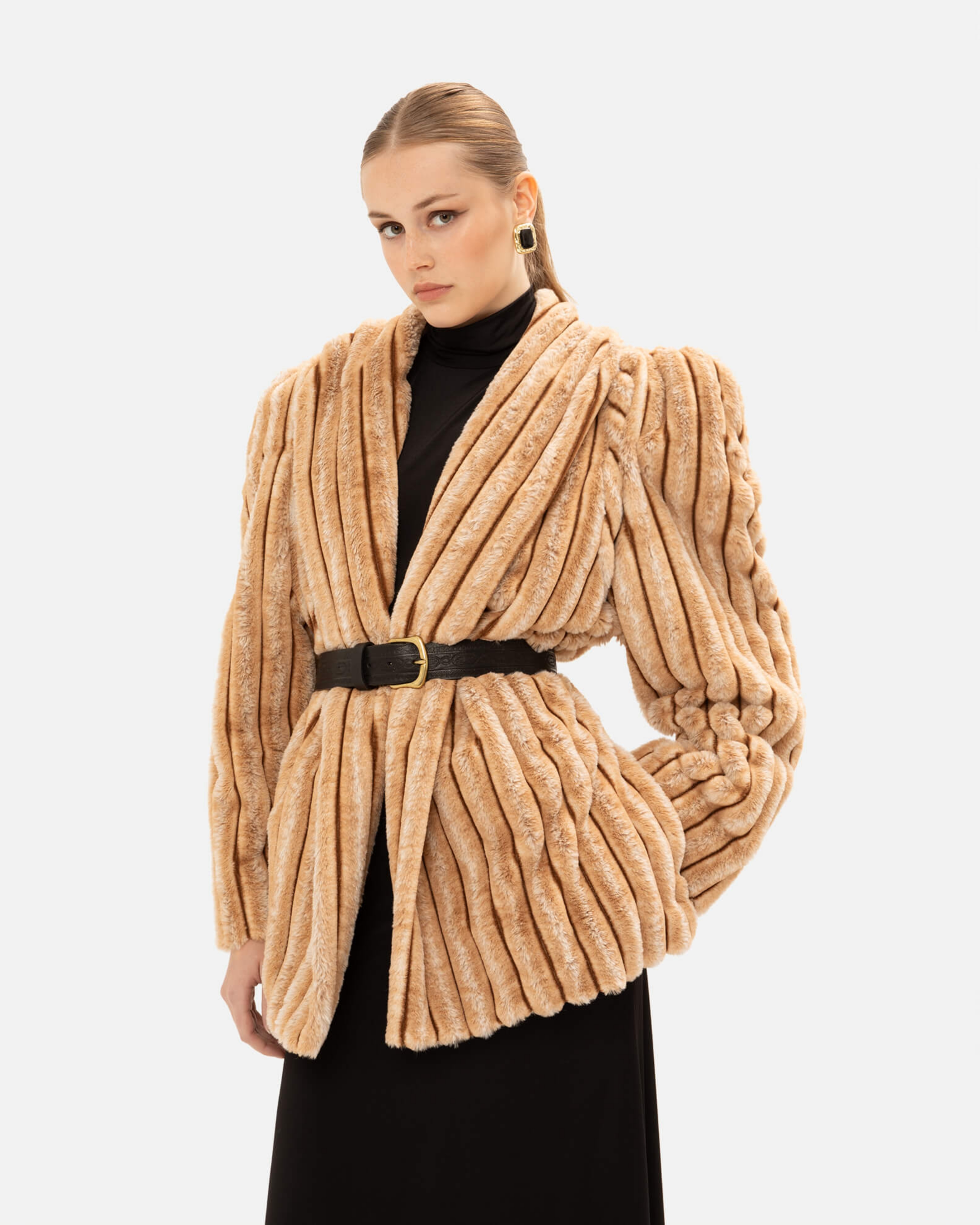 Picture of SOFT BEIGE FAUX FUR